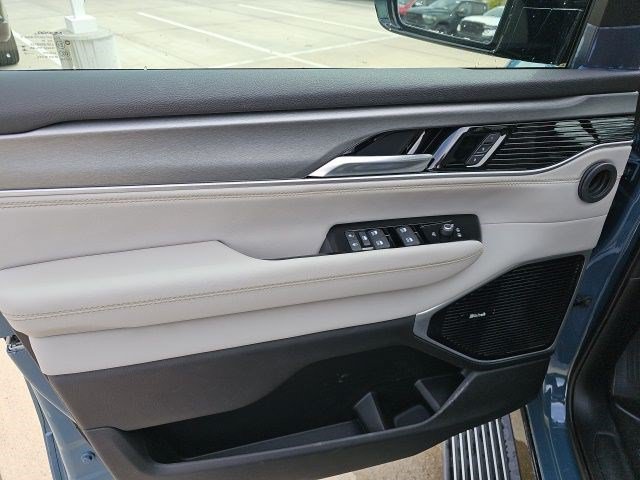 New 2026 Jeep Grand Wagoneer Limited AWD/4WD image 17