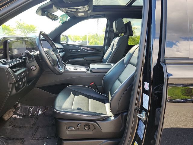 Certified 2023 Cadillac Escalade Sport AWD/4WD image 13