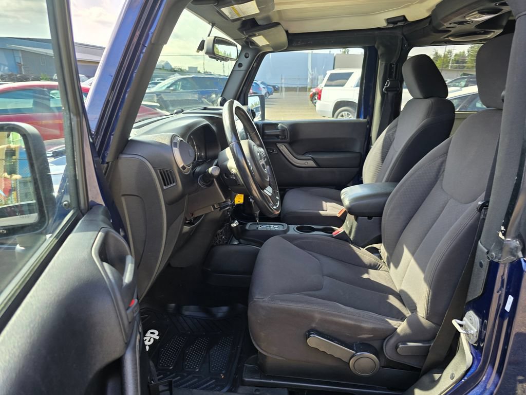 Used 2013 Jeep Wrangler Sport AWD/4WD image 18