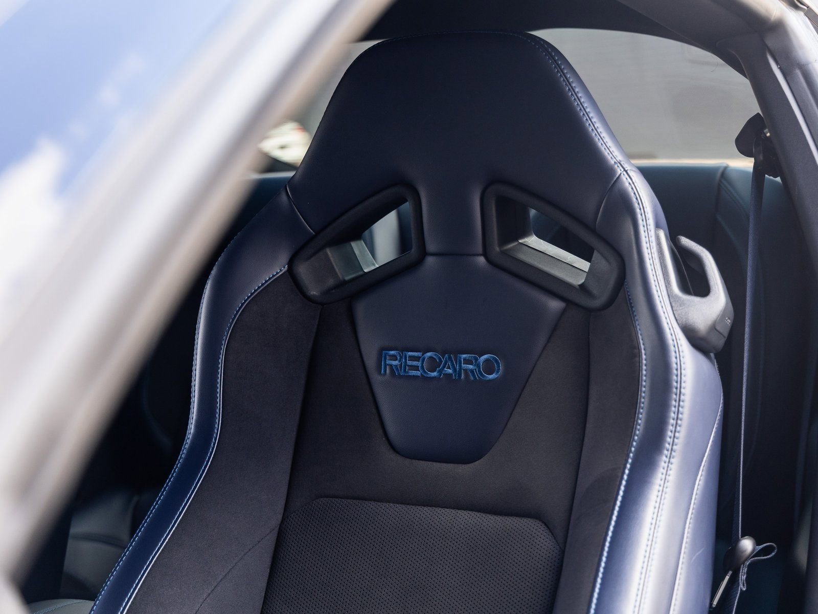 Used 2024 Ford Mustang Dark Horse image 30