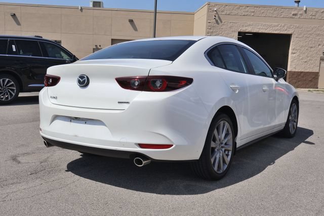 Used 2023 MAZDA MAZDA3 s FWD image 4