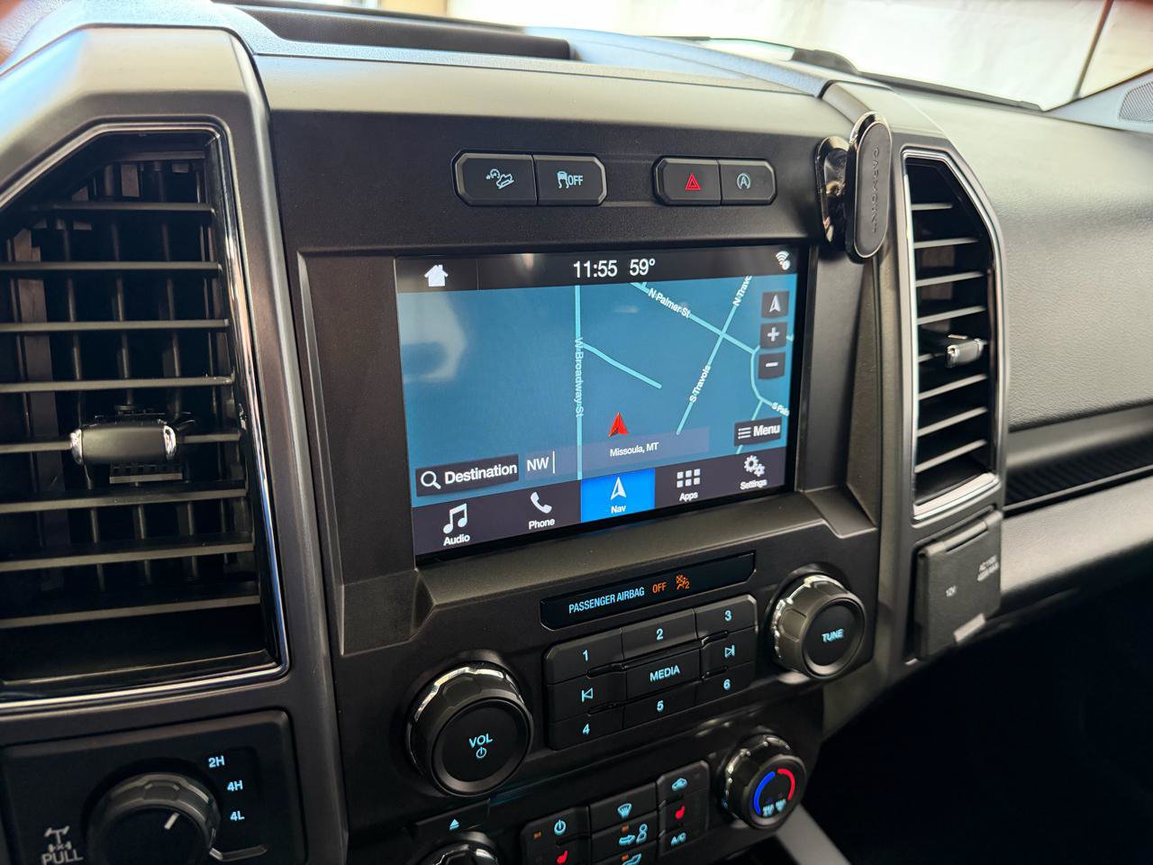 Used 2018 Ford F150 XLT w/ Equipment Group 302A Luxury AWD/4WD image 29