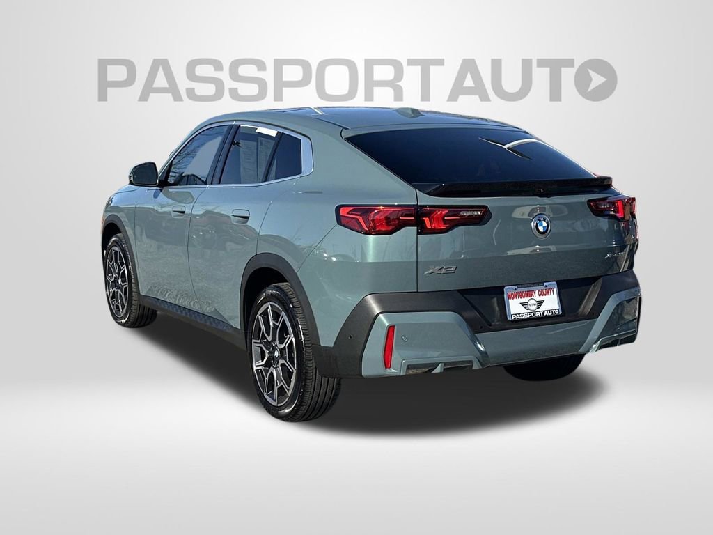 Used 2024 BMW X2 xDrive28i w/ Premium Package image 2