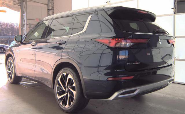 Used 2023 Mitsubishi Outlander SEL image 6