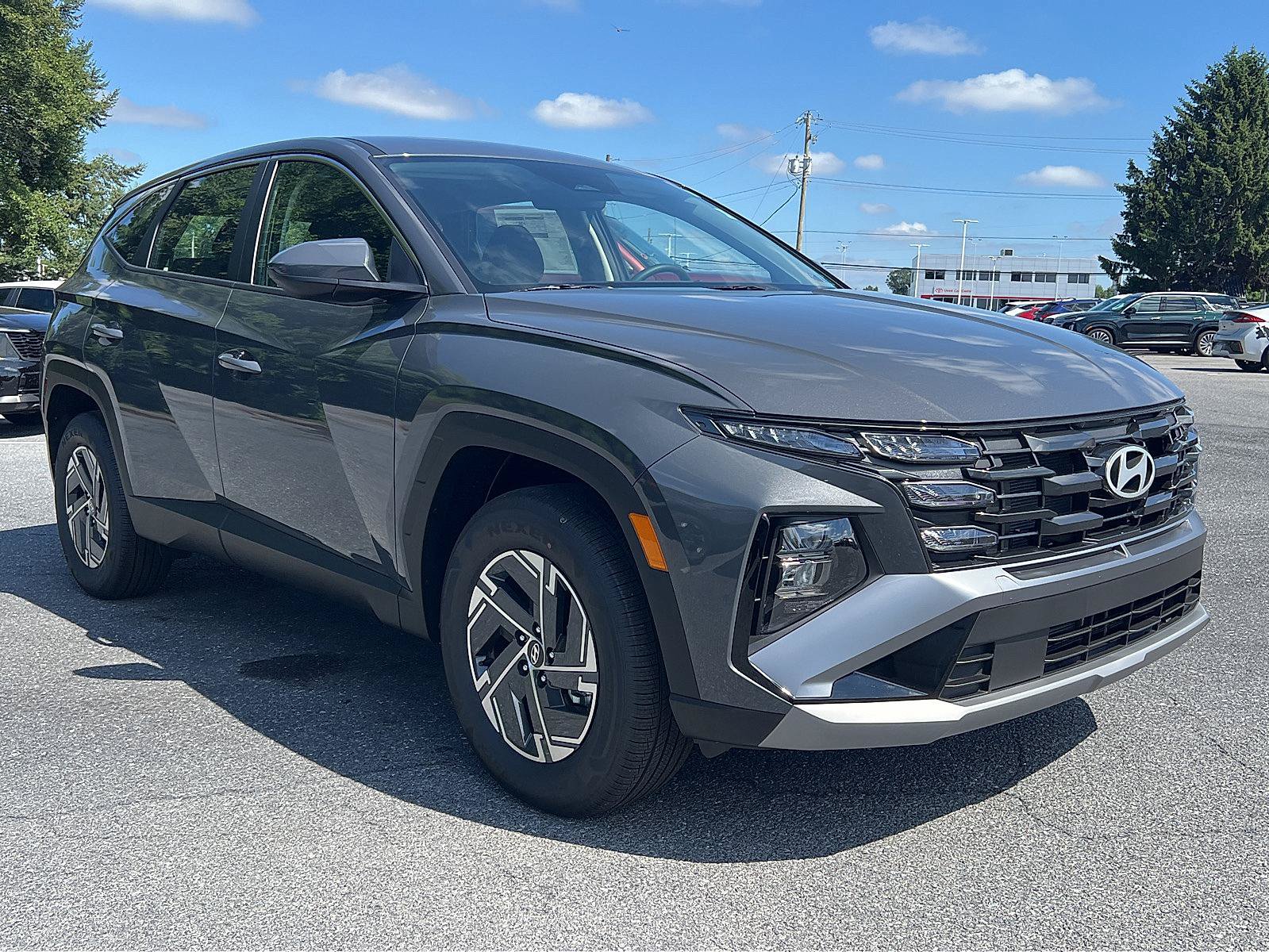 New 2026 Hyundai Tucson Blue SE AWD/4WD image 2