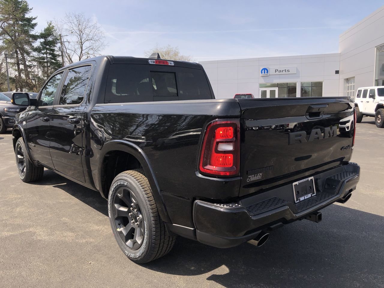 New 2026 RAM 1500 4x4 Crew Cab image 12