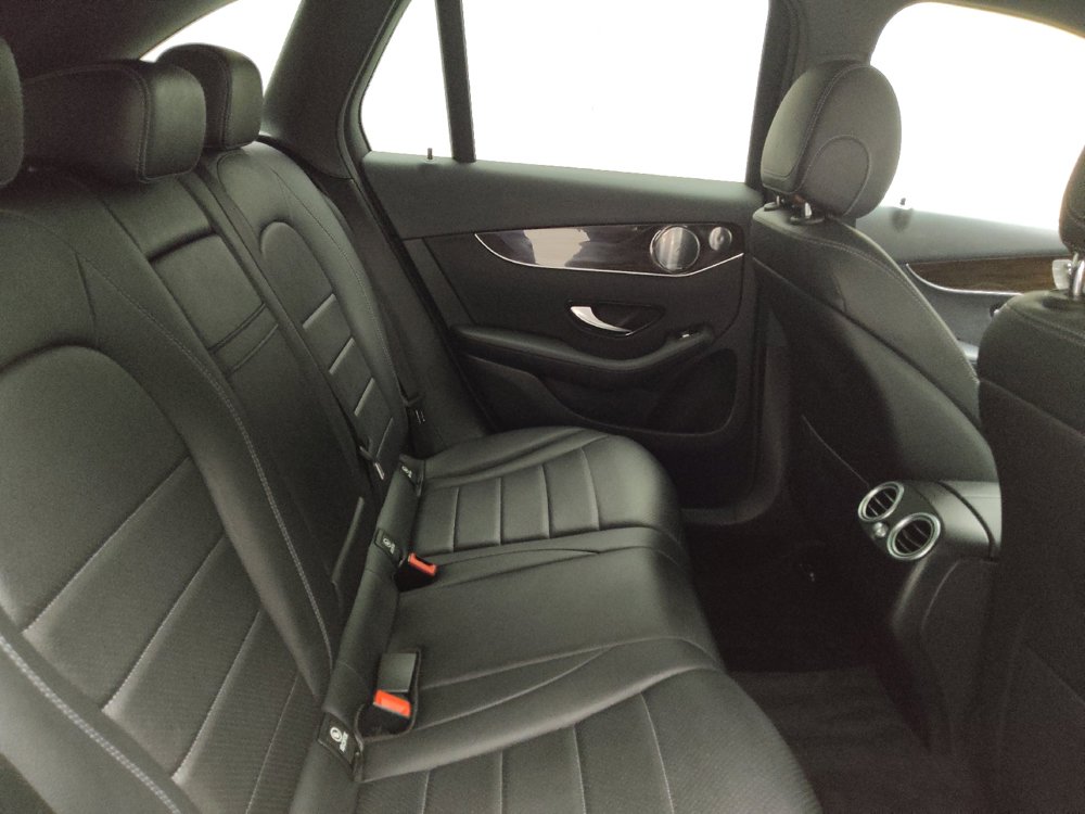 Used 2019 Mercedes-Benz GLC 300 4MATIC image 19
