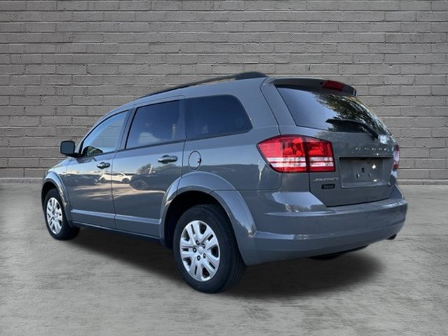 Used 2020 Dodge Journey SE FWD image 4
