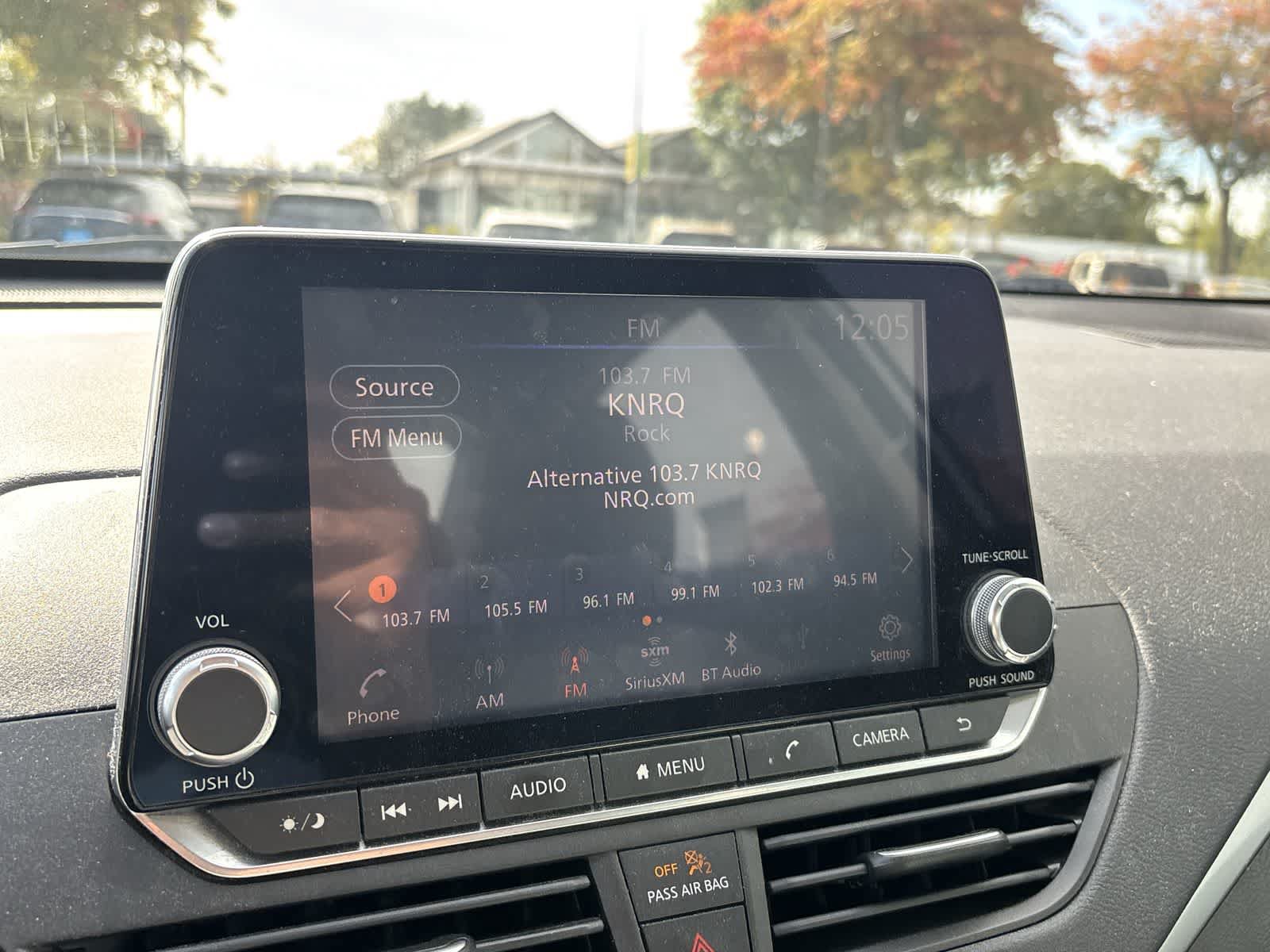 Used 2020 Nissan Altima 2.5 S FWD image 12