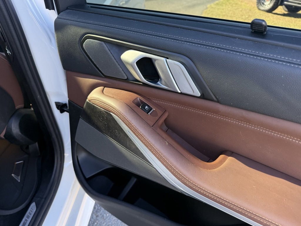 Used 2023 BMW X5 xDrive45e w/ Executive Package image 38