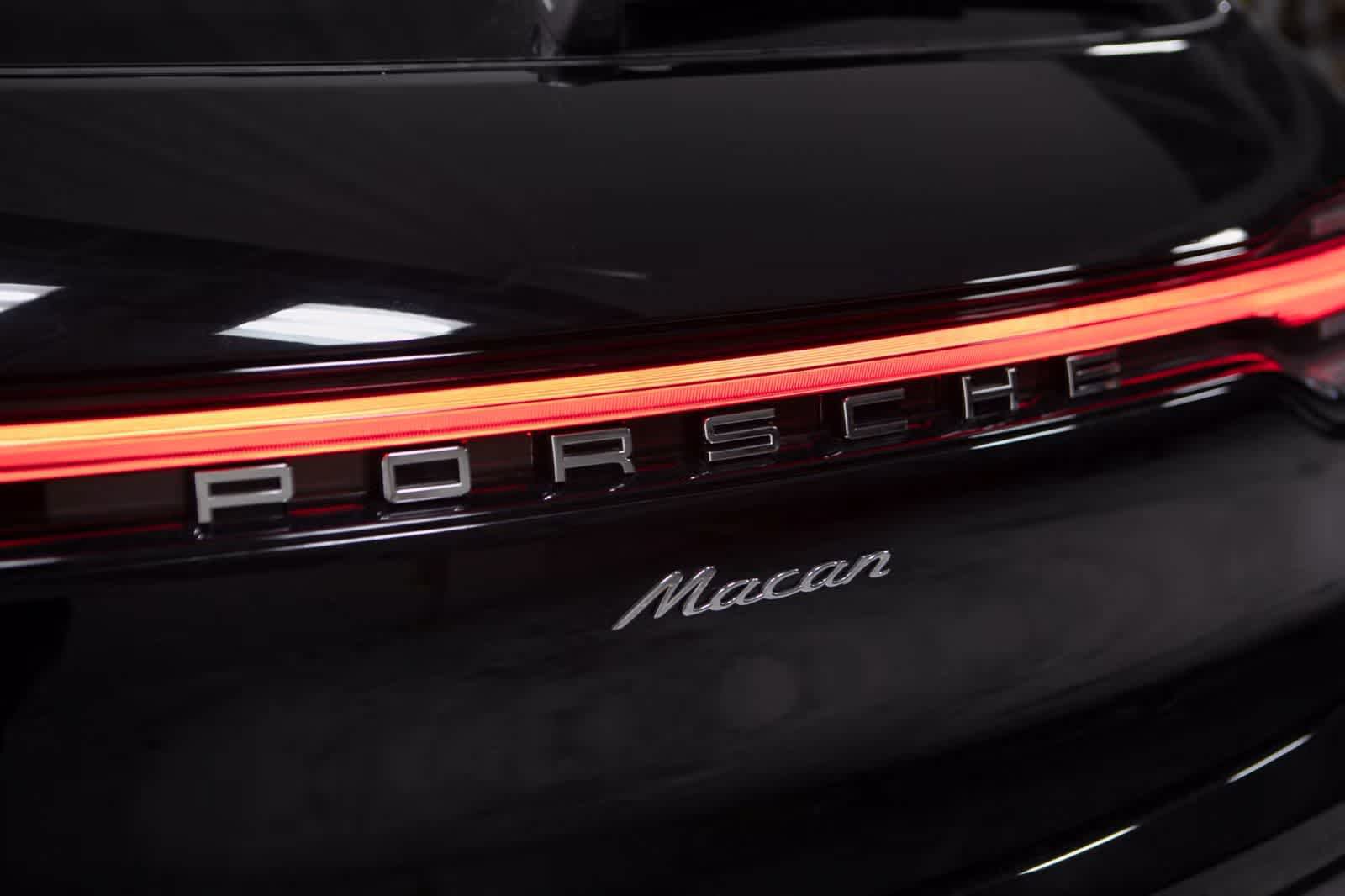 Used 2026 Porsche Macan AWD/4WD image 19