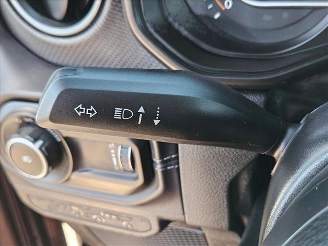 Used 2026 Jeep Wrangler Unlimited Rubicon AWD/4WD image 15