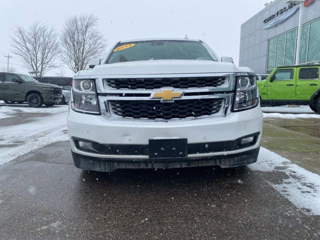 Used 2017 Chevrolet Suburban LT image 2