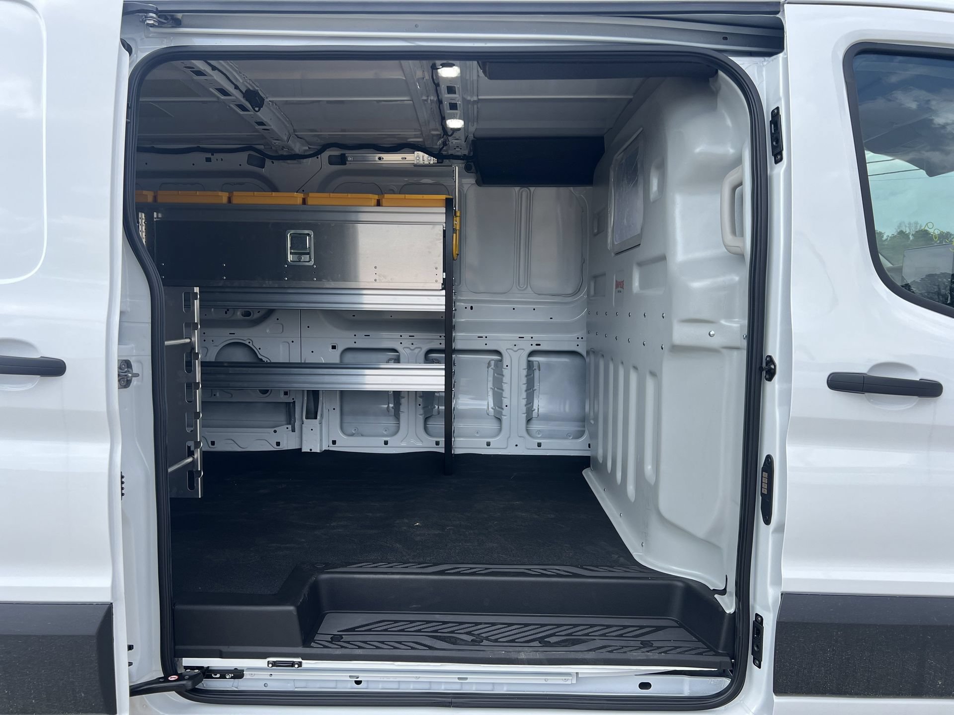 New 2026 Ford Transit 250 Low Roof w/ Electrician Trade Package RWD image 20