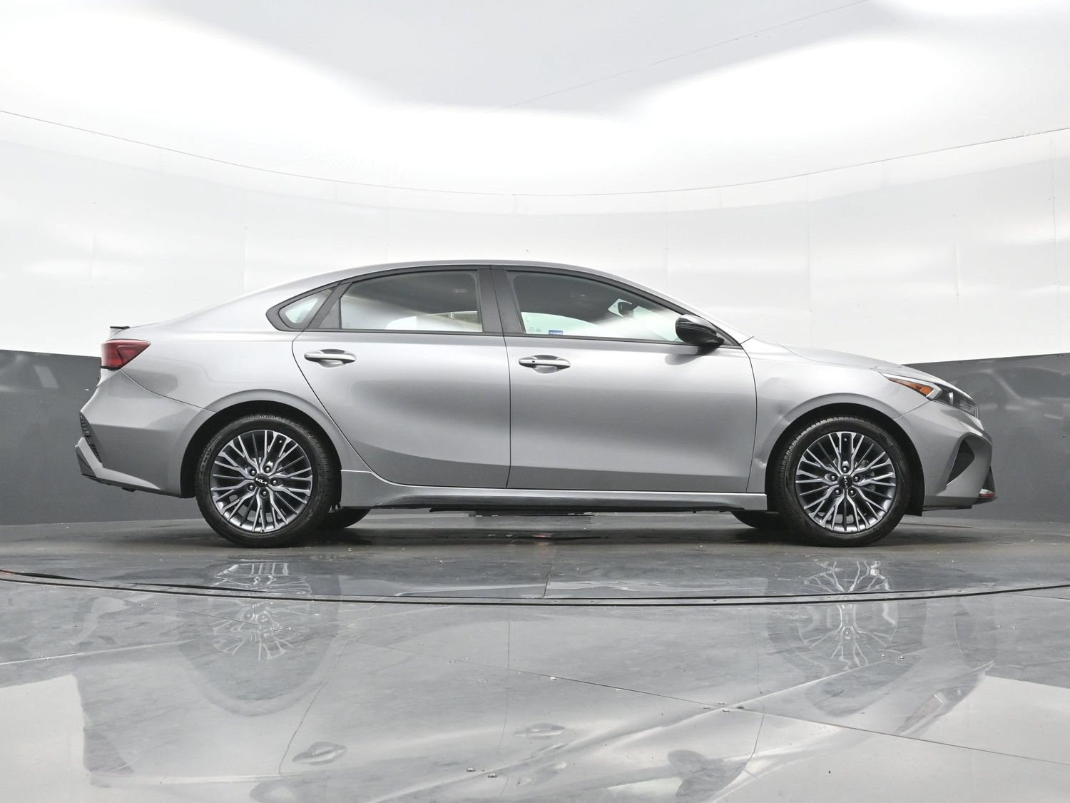 Used 2024 Kia Forte GT-Line w/ GT-Line Premium Package FWD image 33