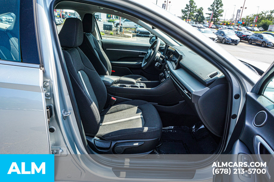 Used 2025 Hyundai Sonata SEL FWD image 22