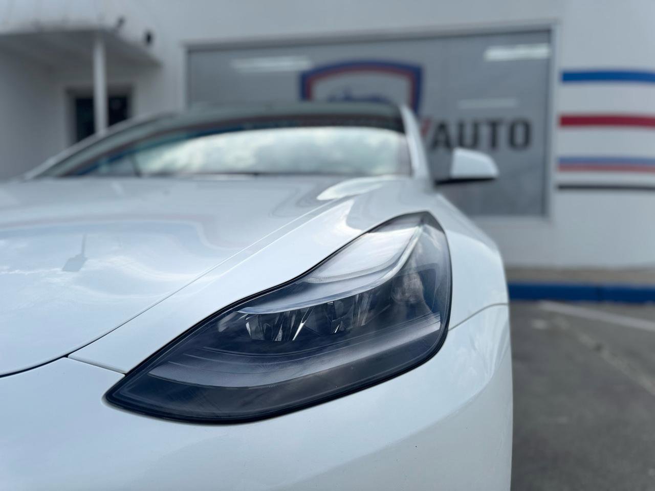 Used 2023 Tesla Model 3 Standard Range RWD image 12
