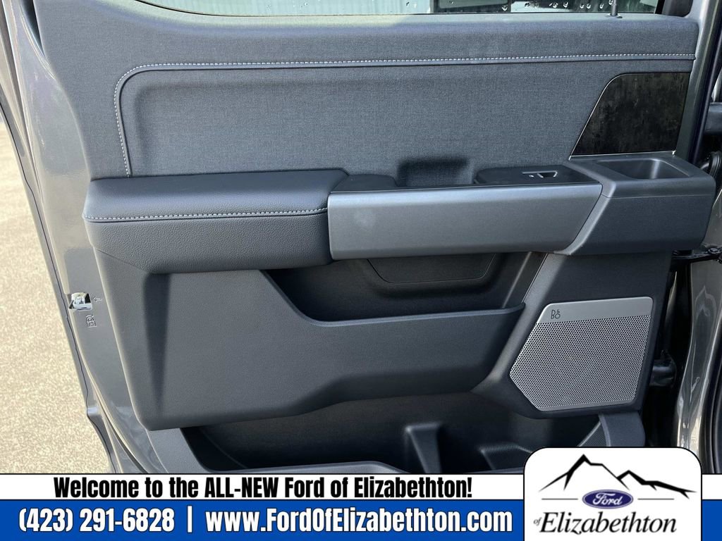 New 2025 Ford F350 Lariat w/ Lariat Ultimate Package image 15