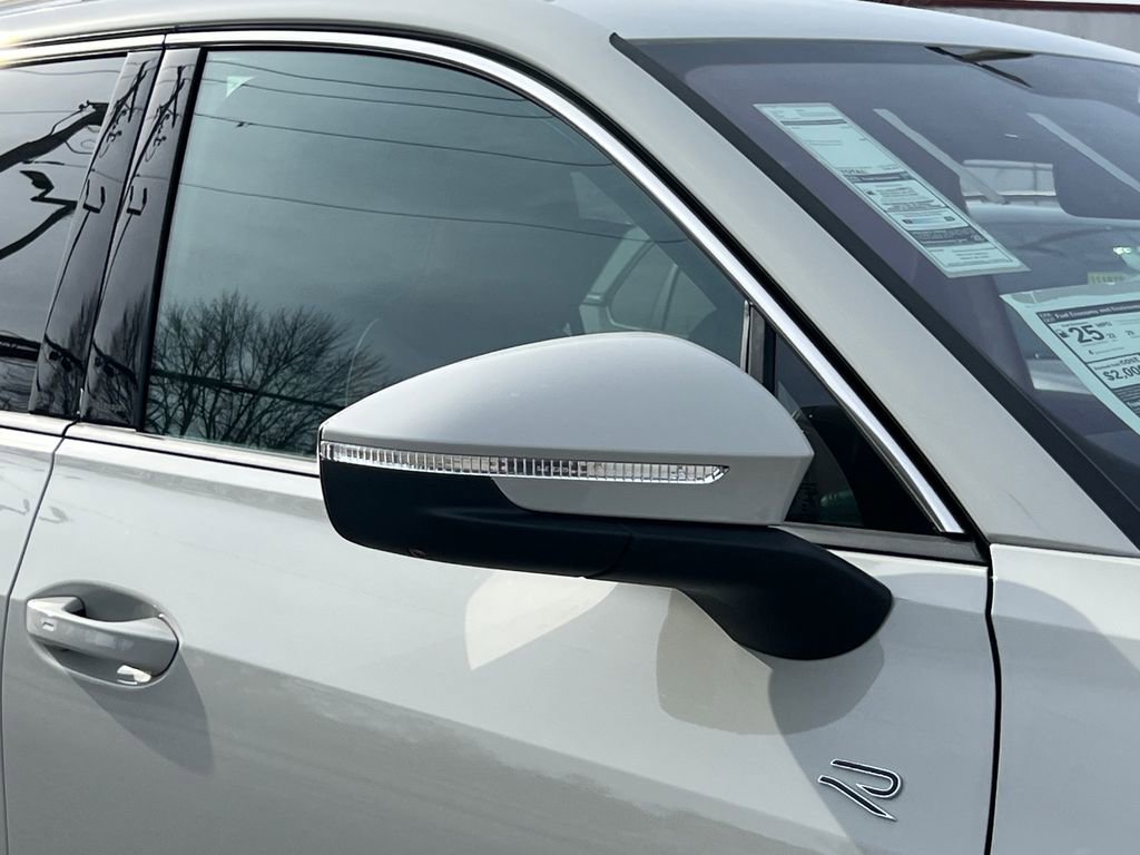 New 2026 Volkswagen Tiguan SEL R-Line image 7