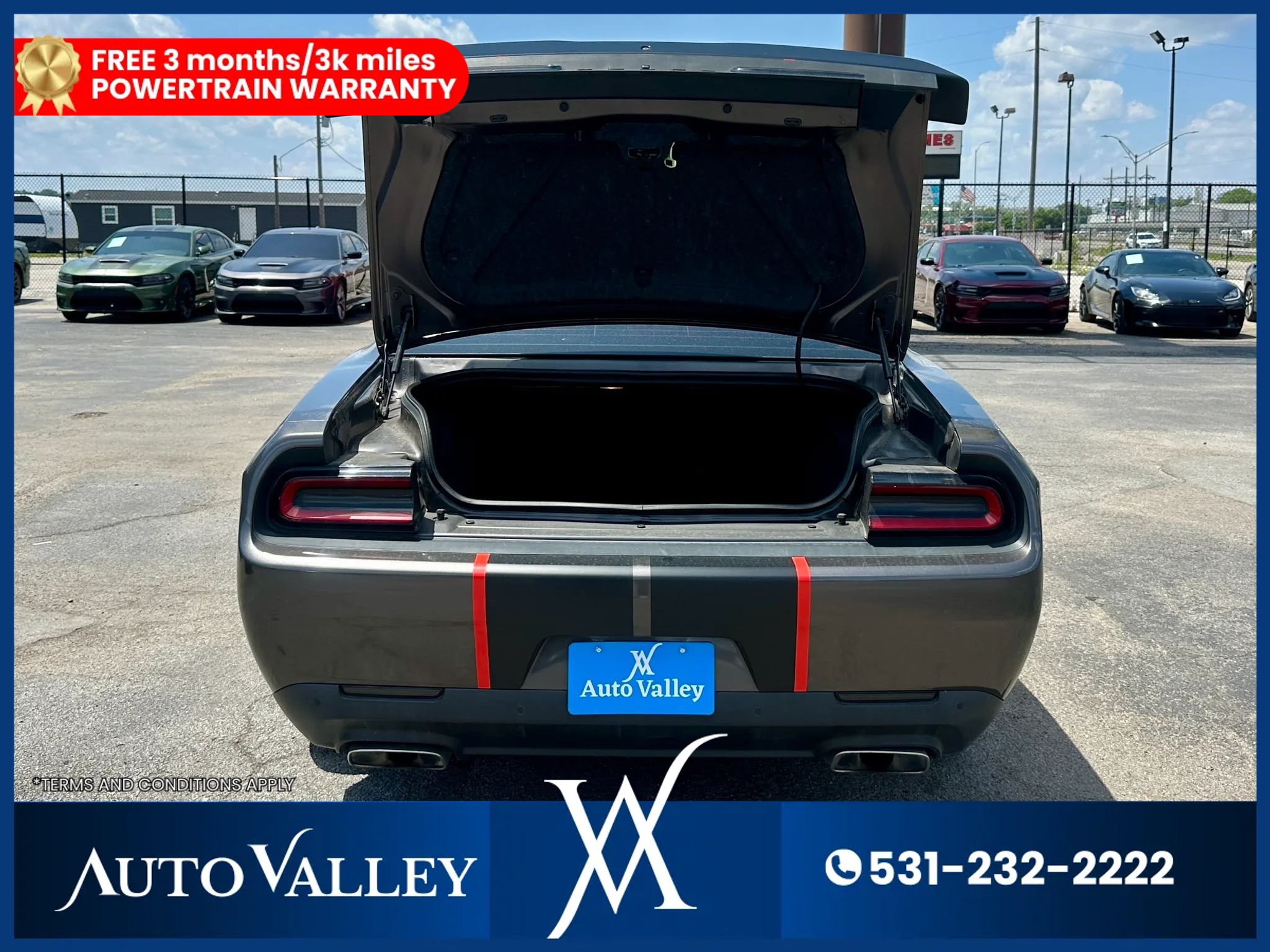 Used 2022 Dodge Challenger R/T w/ Blacktop Package RWD image 30