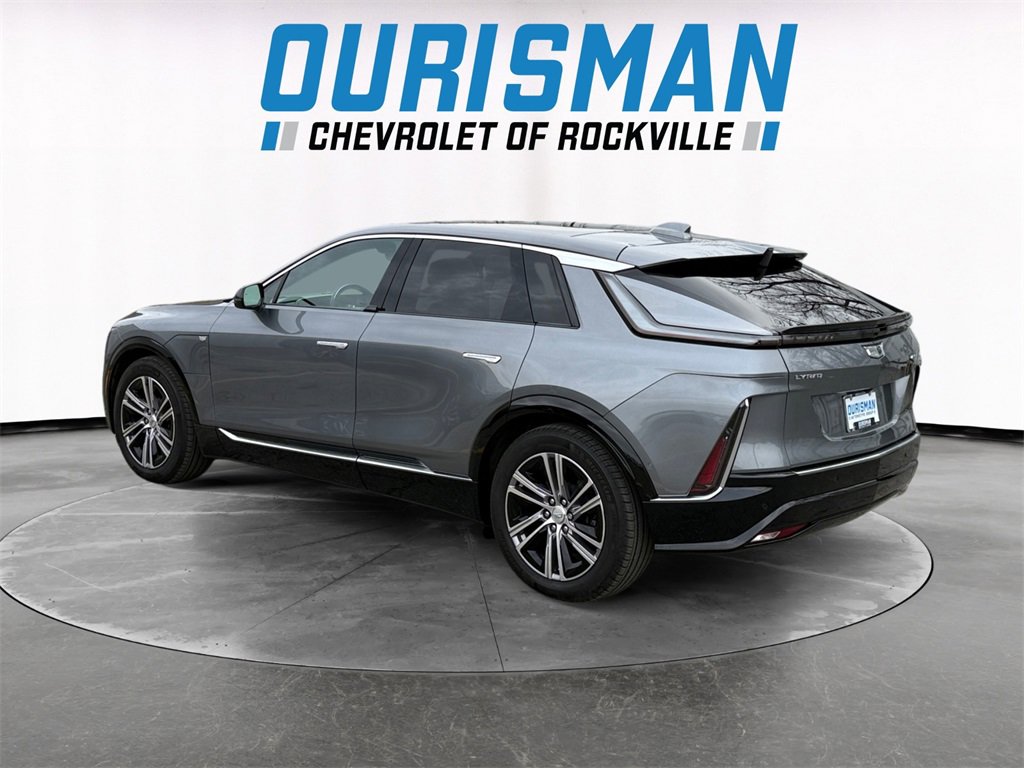 Used 2023 Cadillac Lyriq 2WD image 4