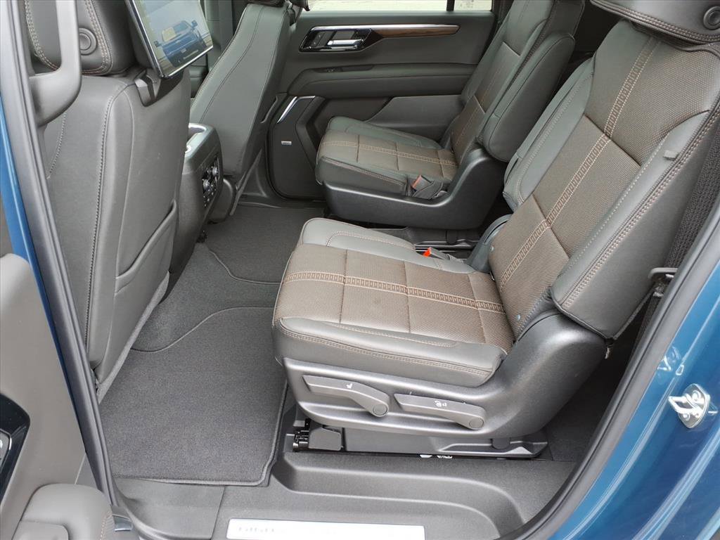 New 2026 Chevrolet Suburban High Country image 8