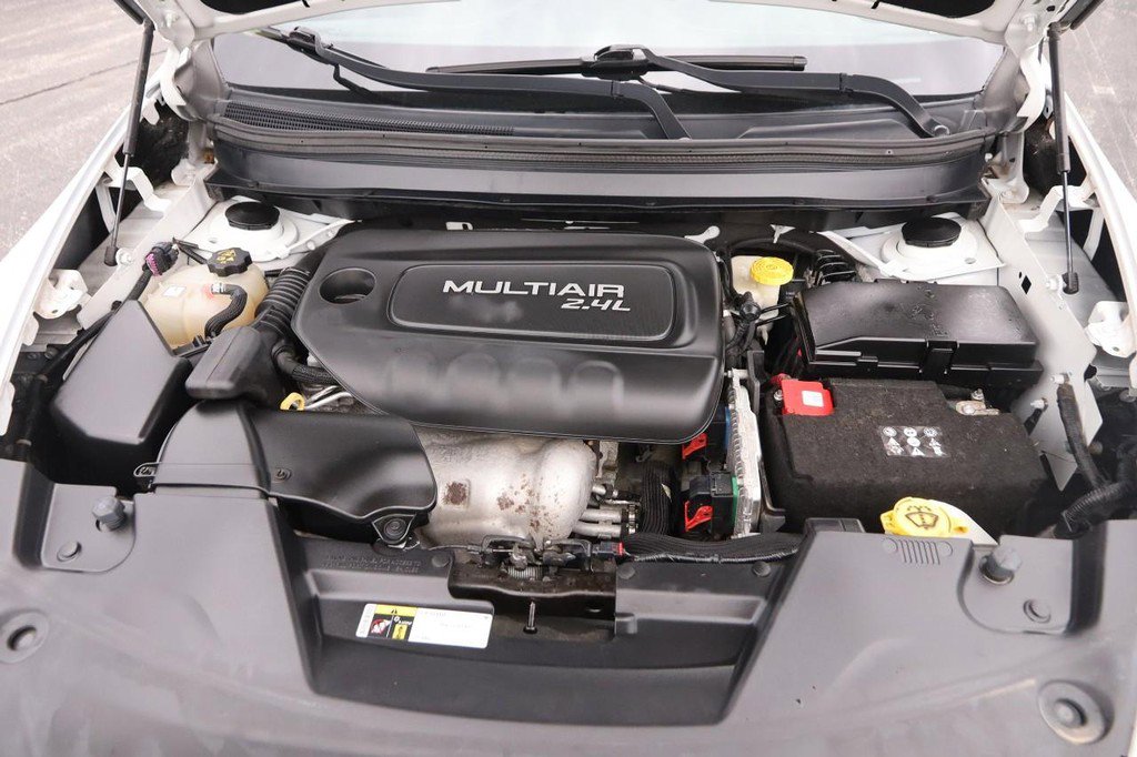 Used 2017 Jeep Cherokee Limited image 27