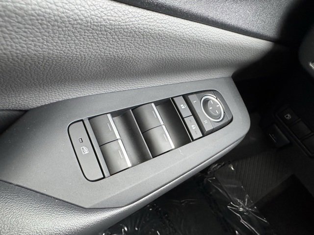 Certified 2024 Toyota Prius XLE image 37