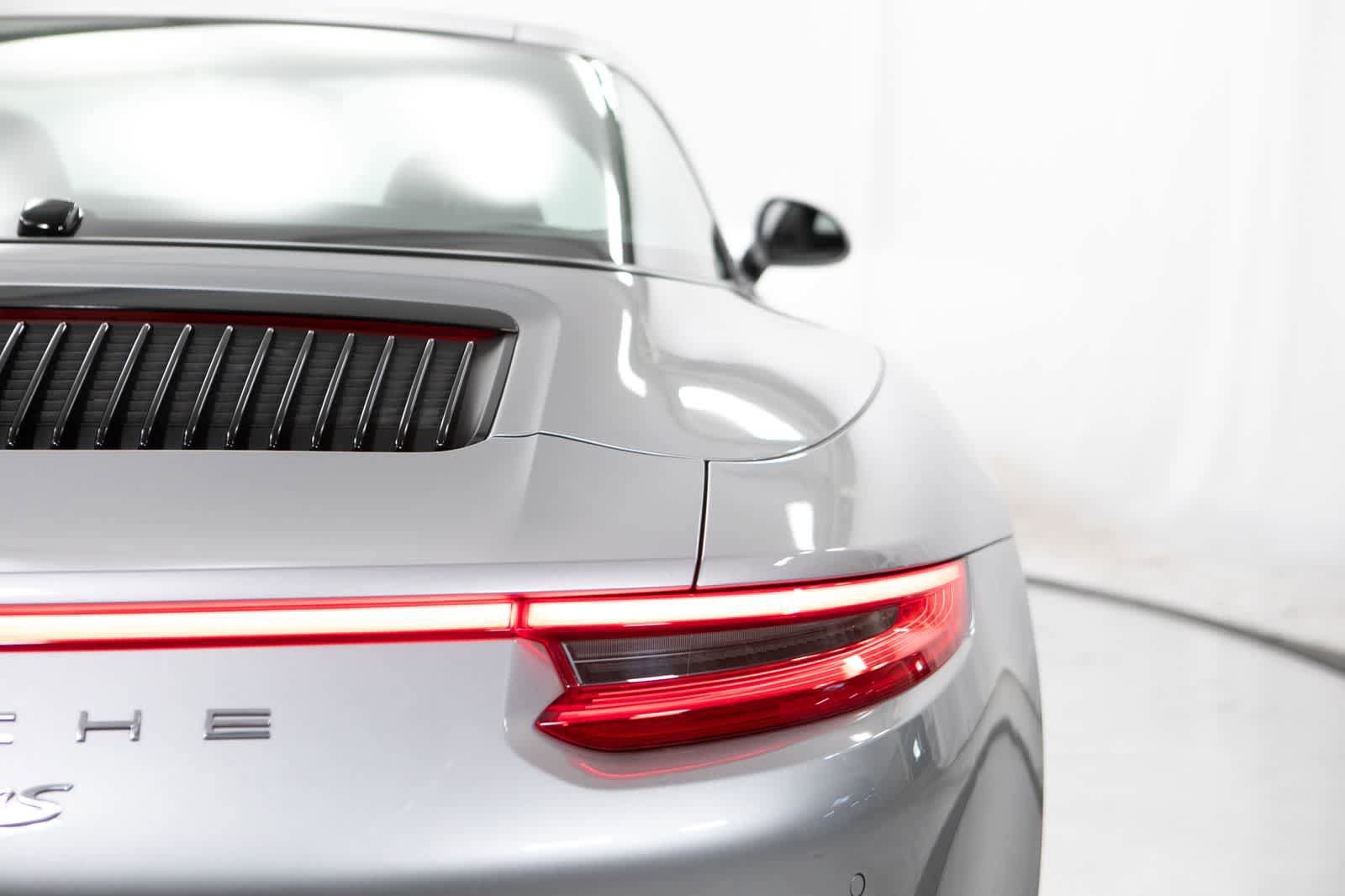 Certified 2018 Porsche 911 Targa 4S AWD/4WD image 21