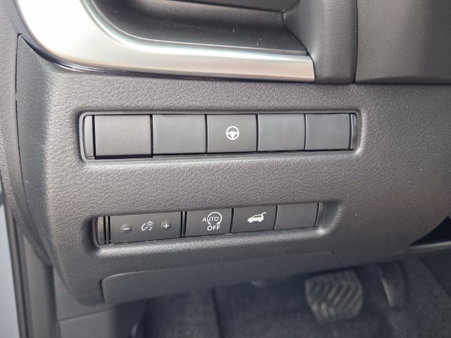 Used 2026 Nissan Rogue SV w/ Cold Weather Package FWD image 26