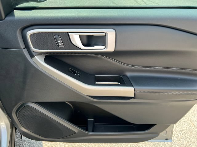 Used 2022 Ford Explorer XLT RWD image 16