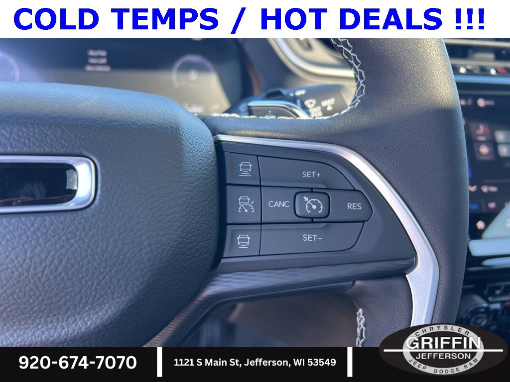 New 2025 Jeep Grand Cherokee Altitude image 20