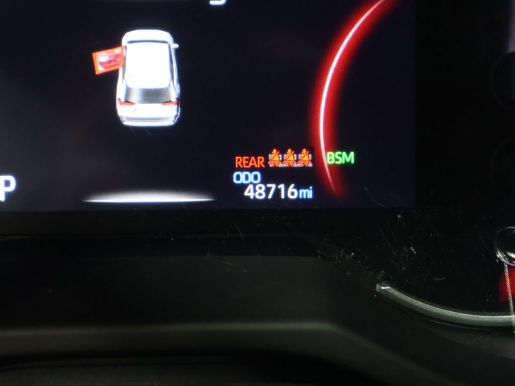 Used 2023 Toyota RAV4 XLE image 38