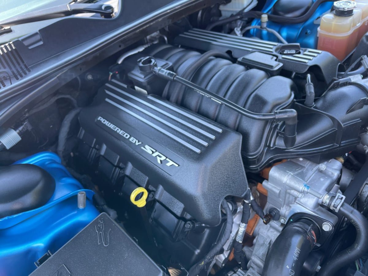 Used 2016 Dodge Challenger R/T Scat Pack w/ Leather Interior Group RWD image 31