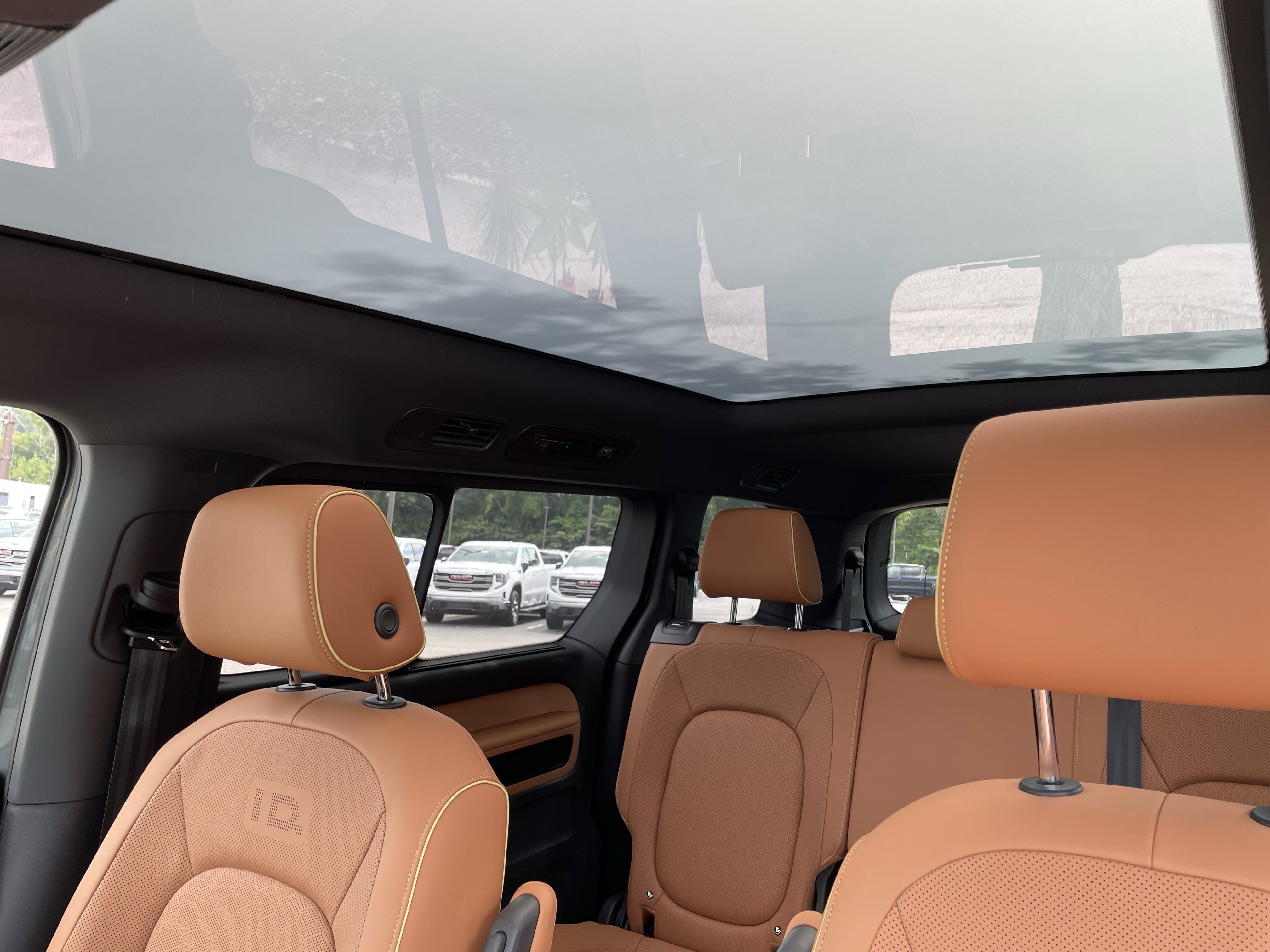 New 2025 Volkswagen ID. Buzz Pro S Plus image 16