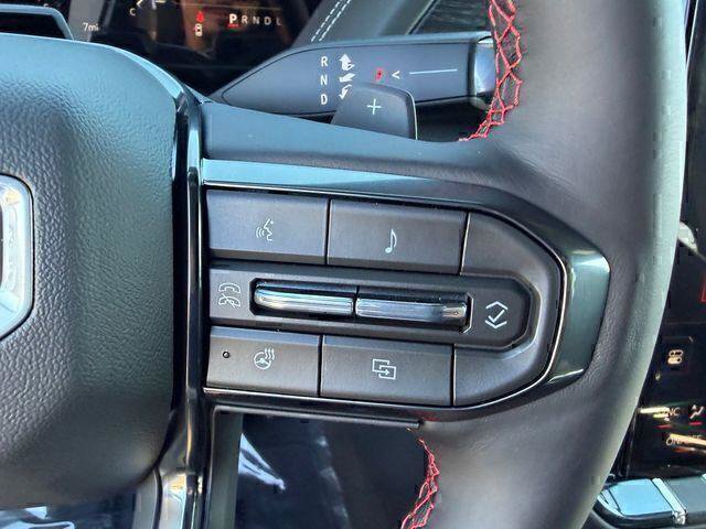 New 2026 GMC Yukon XL AT4 Ultimate w/ LPO, Illumination Package AWD/4WD image 29
