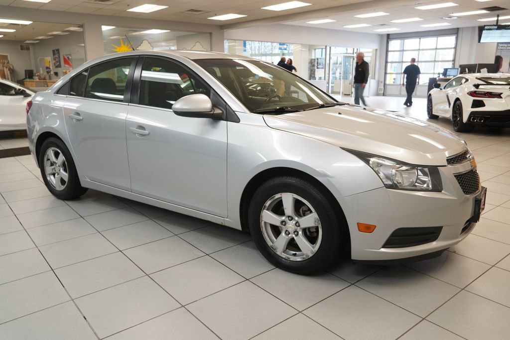 Used 2013 Chevrolet Cruze LT image 13