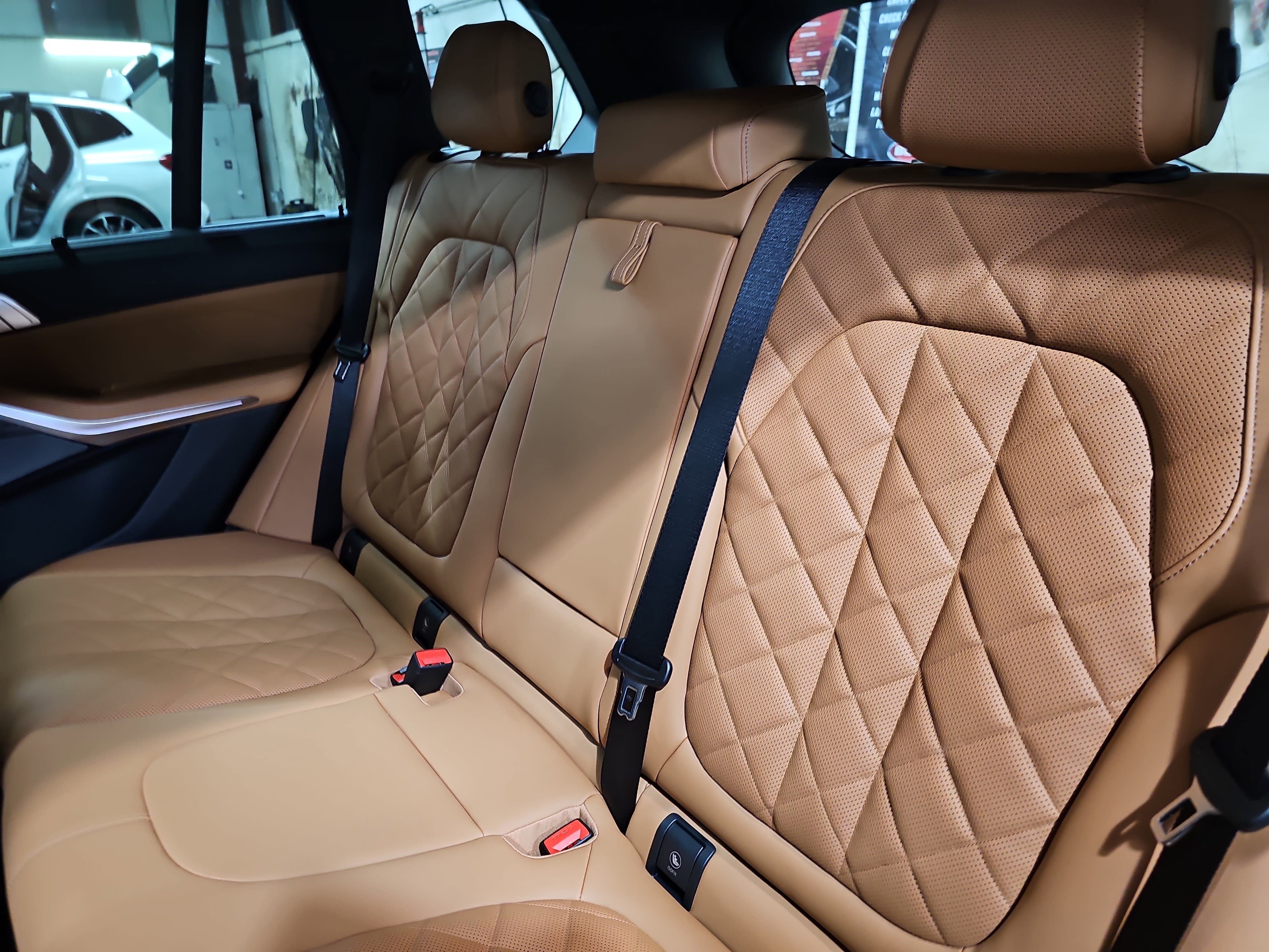 New 2026 BMW X5 xDrive40i w/ Climate Comfort Package image 16