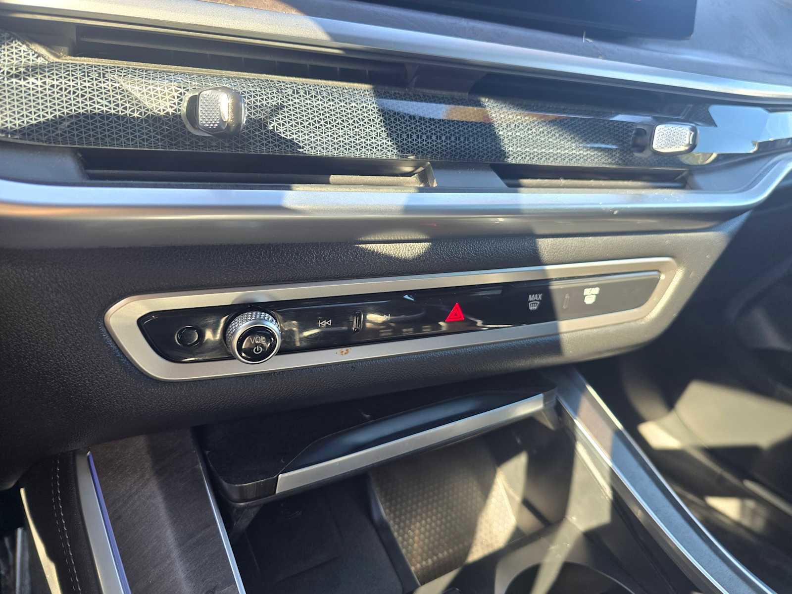 Used 2024 BMW X5 xDrive40i image 31