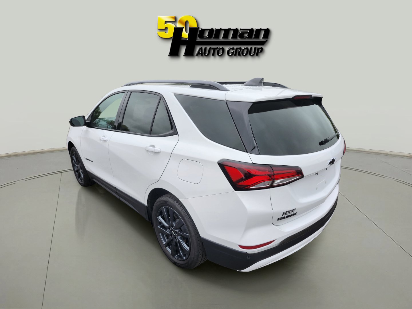 Used 2023 Chevrolet Equinox RS image 3