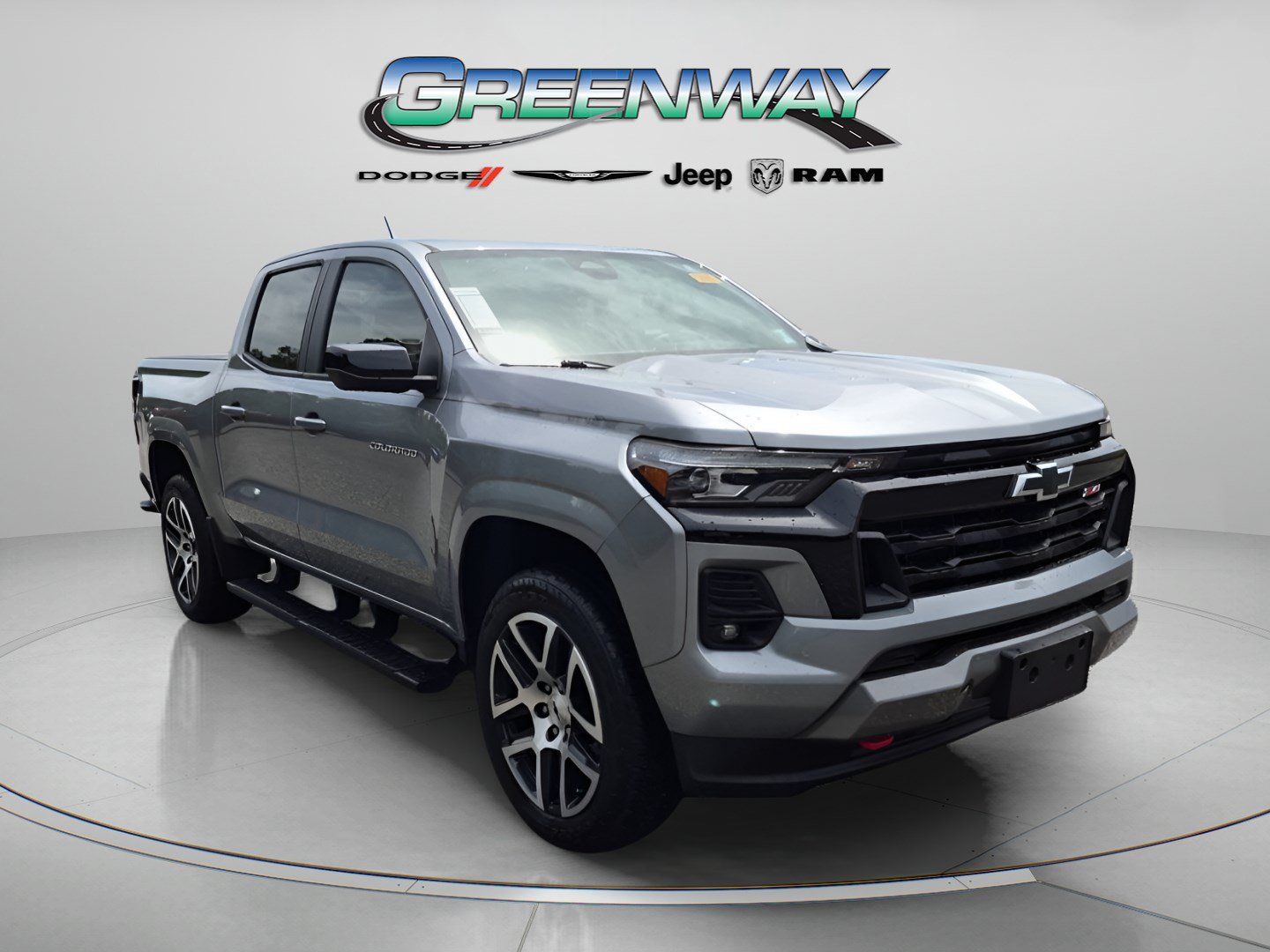 Used 2024 Chevrolet Colorado Z71 w/ Z71 Convenience Package 2