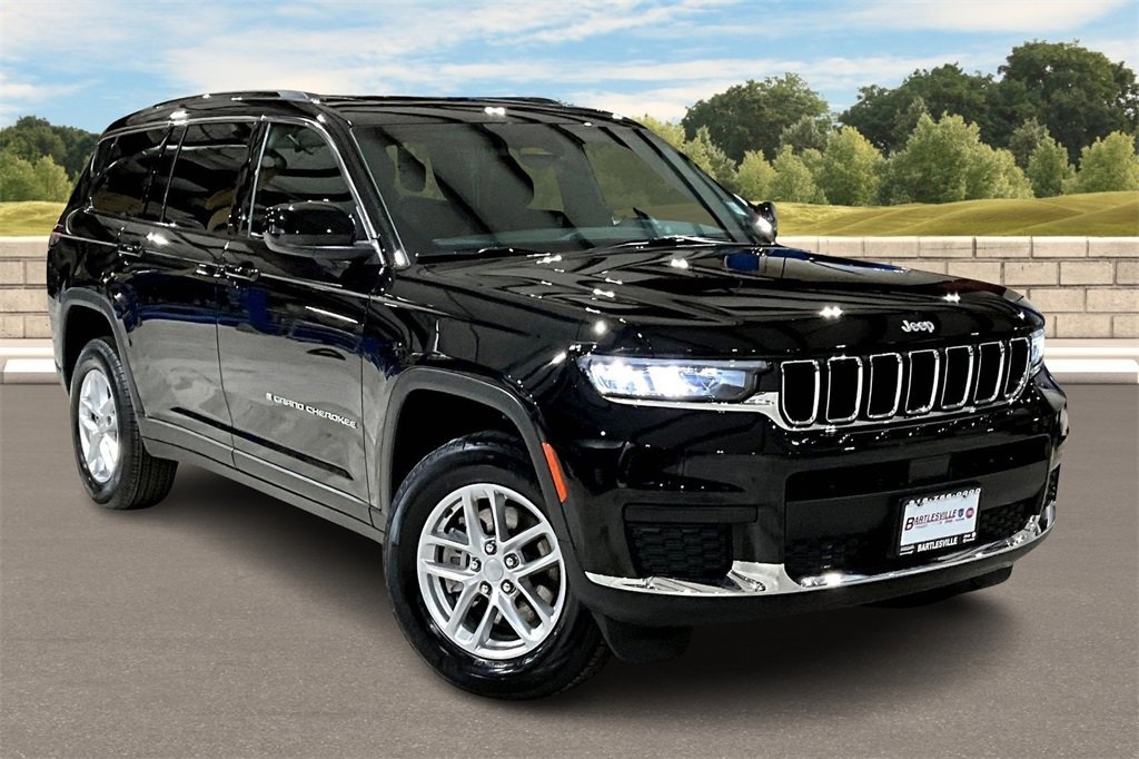 New 2025 Jeep Grand Cherokee L Laredo w/ Luxury Tech Group I image 2