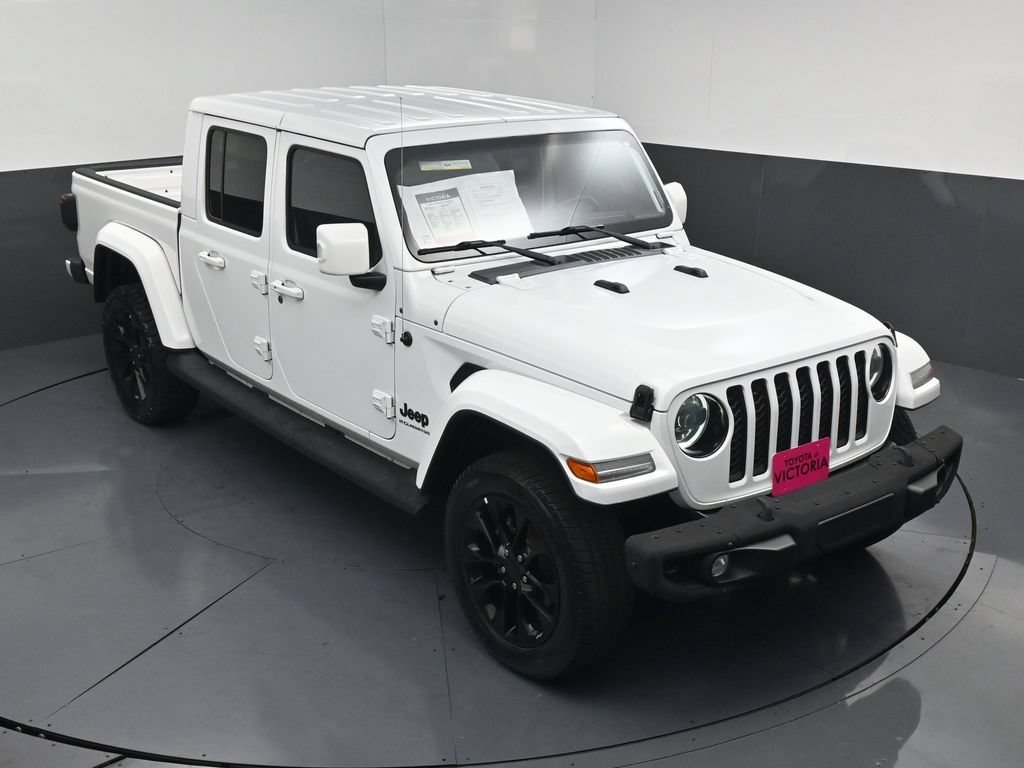 Used 2023 Jeep Gladiator Overland AWD/4WD image 14