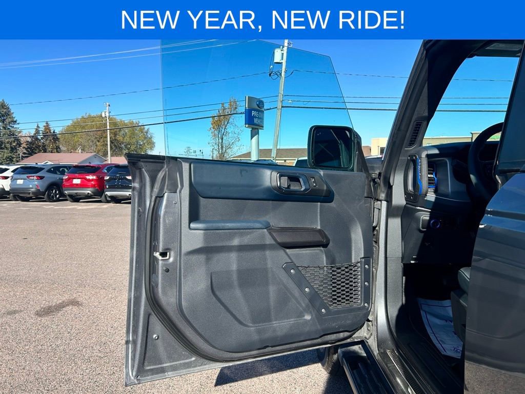 Used 2024 Ford Bronco Outer Banks image 11