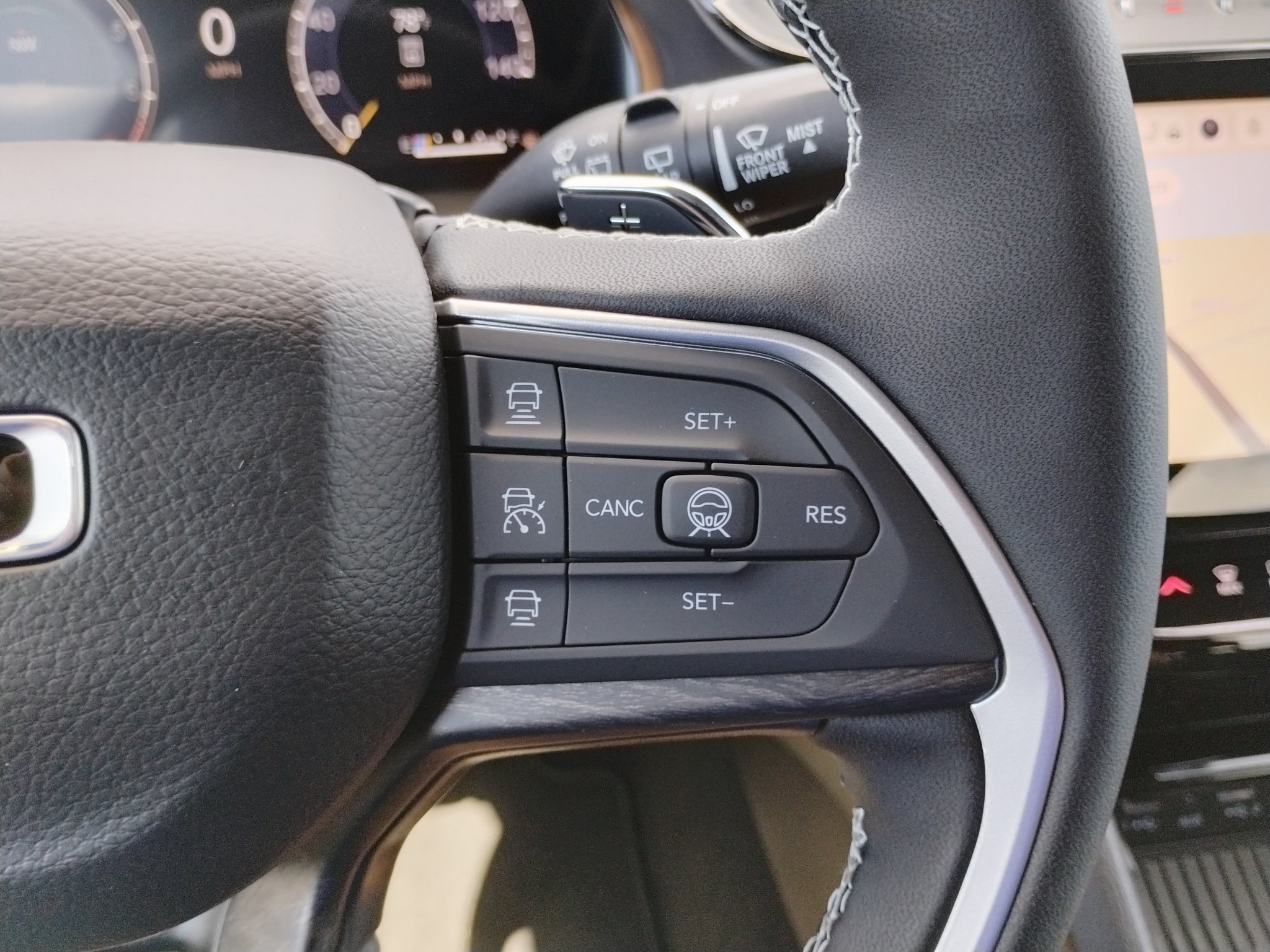 New 2027 Jeep Grand Cherokee Altitude AWD/4WD image 35