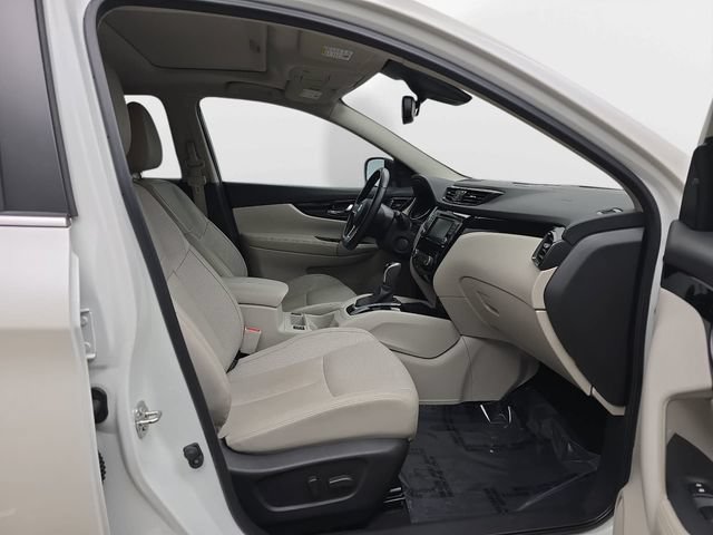 Used 2022 Nissan Rogue Sport SL w/ Premium Package FWD image 37
