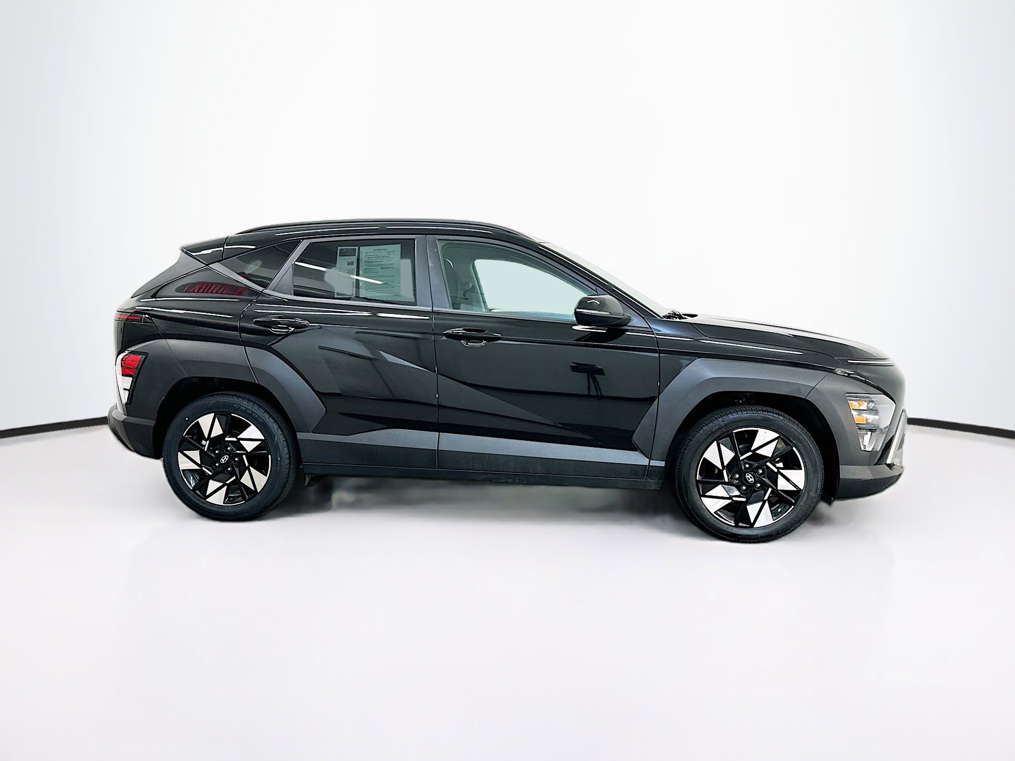Used 2025 Hyundai Kona SEL image 10