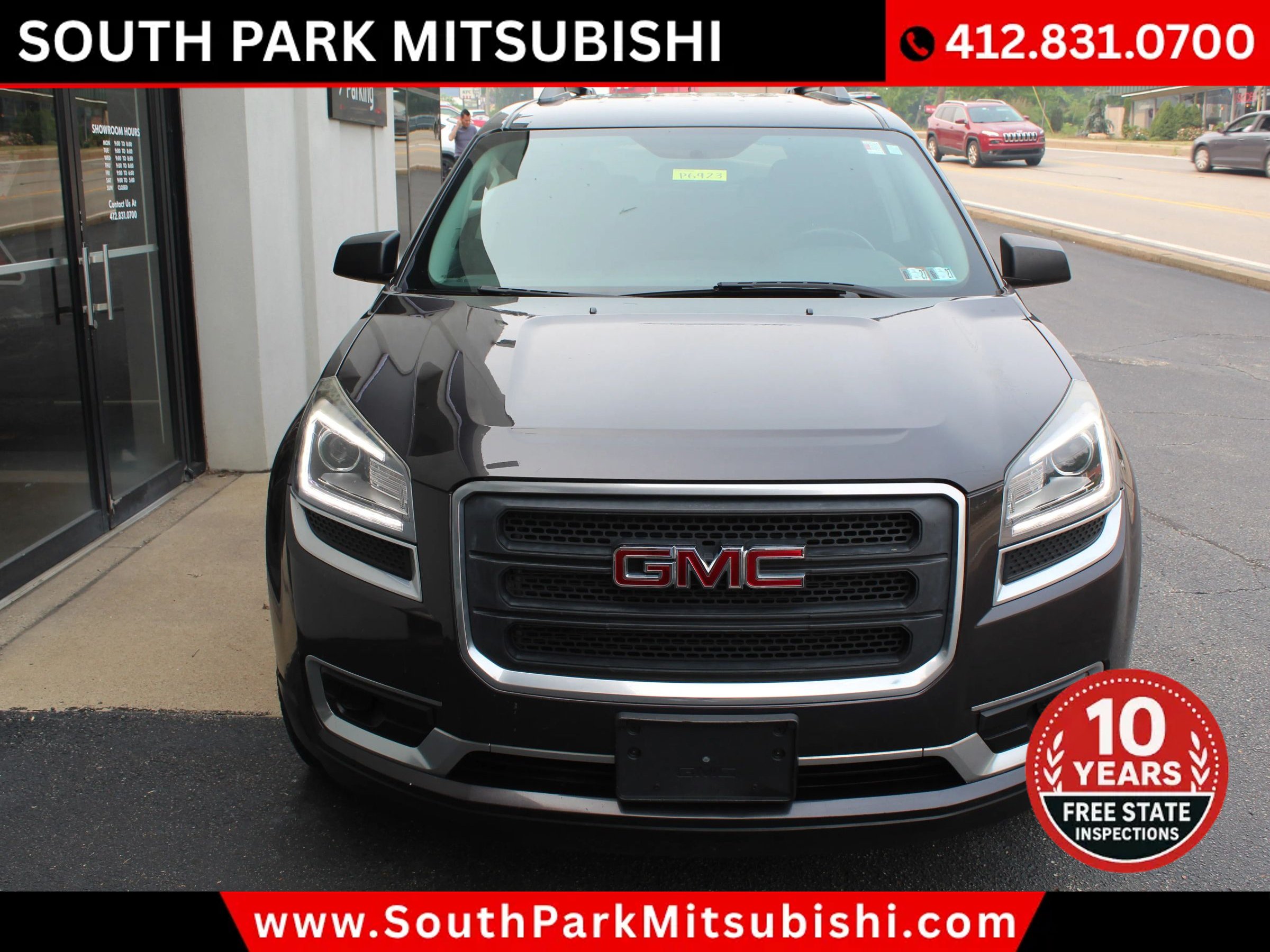 Used 2015 GMC Acadia SLE FWD image 4
