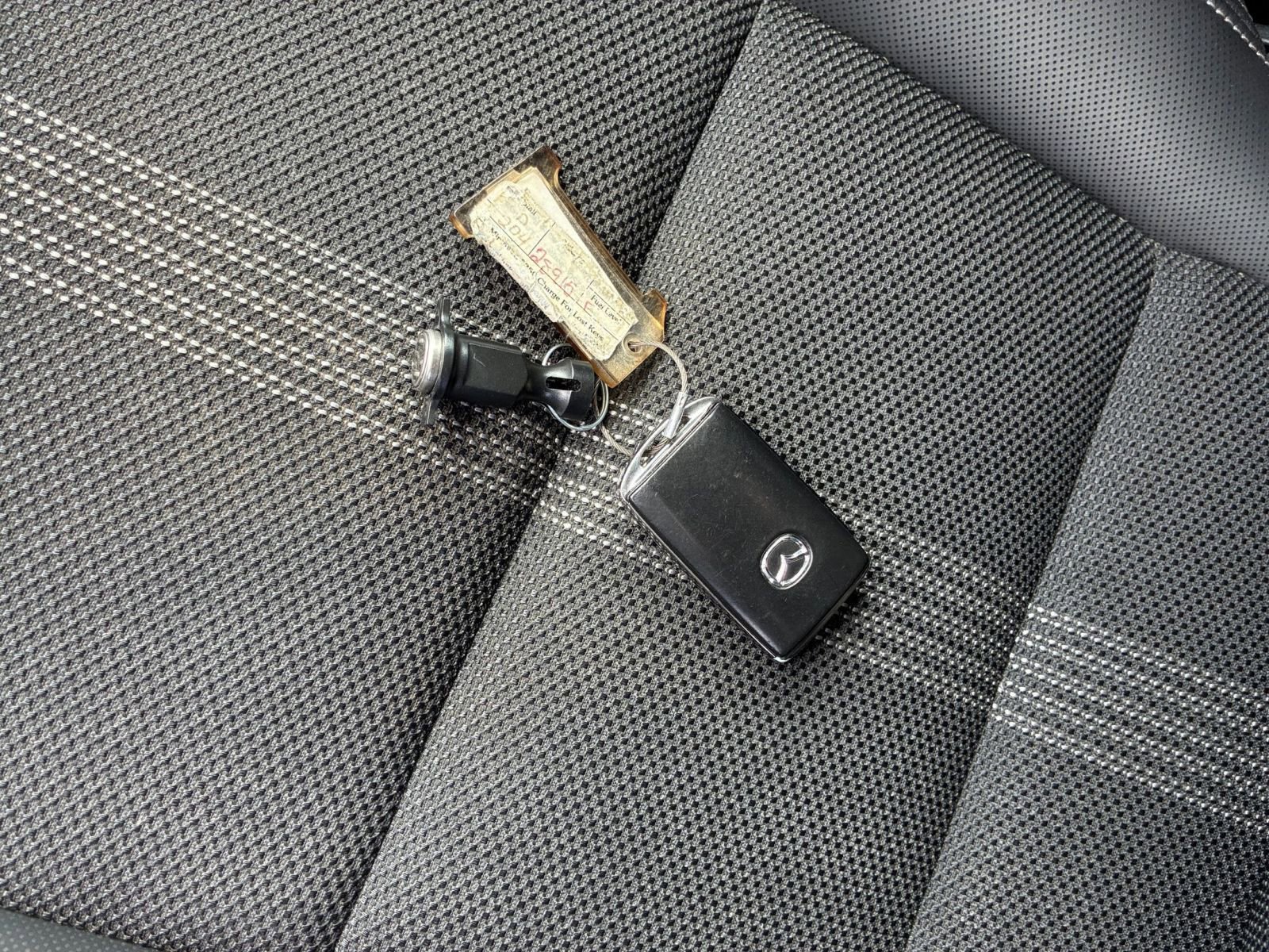 Used 2025 MAZDA CX-50 AWD 2.5 S w/ Preferred Package image 17