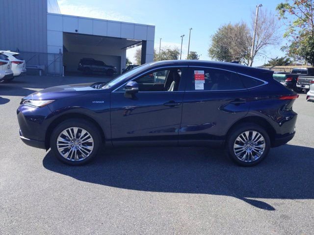 Used 2021 Toyota Venza XLE w/ Softex Package AWD/4WD image 7
